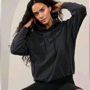 athleta gray seasoft pullover hoodie